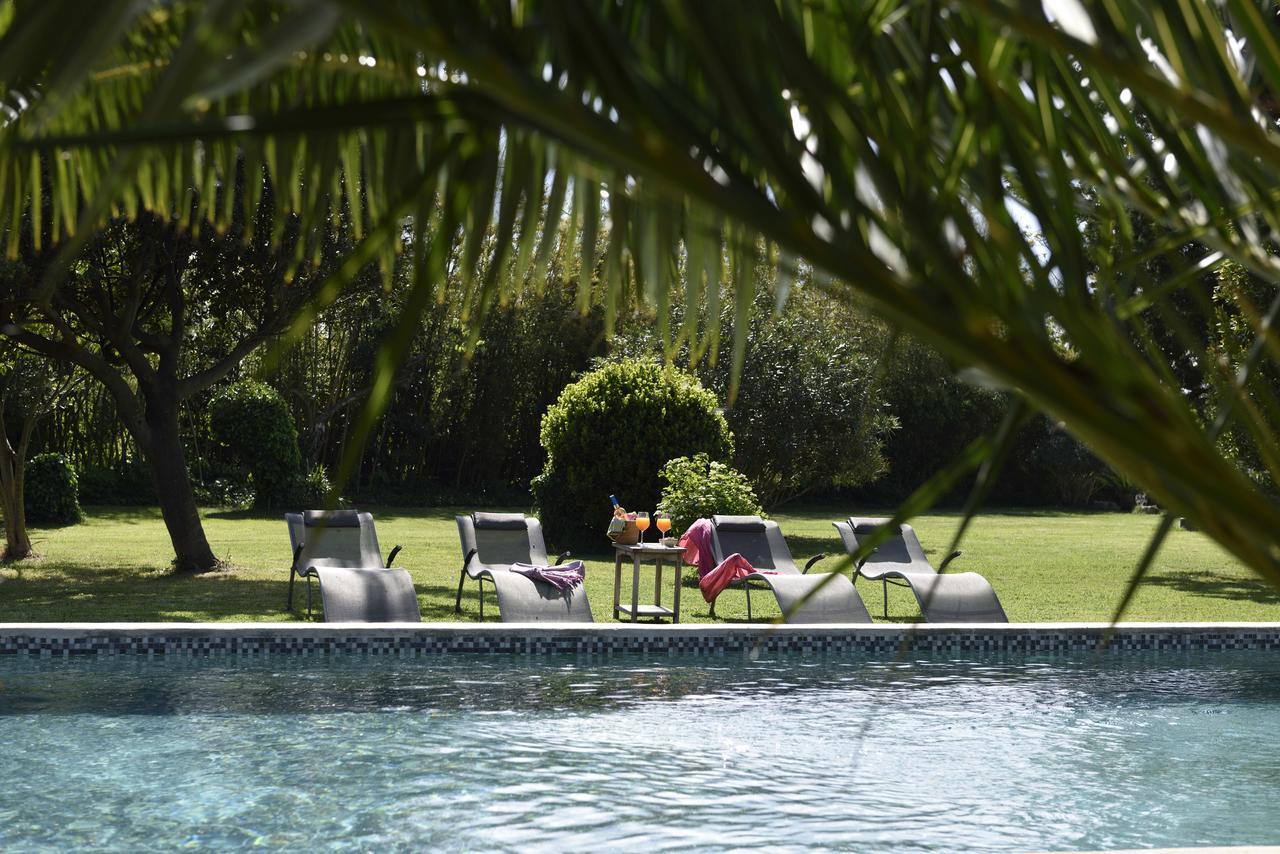 Mas De Bouvet En Camargue Bed and Breakfast Albaron Eksteriør billede