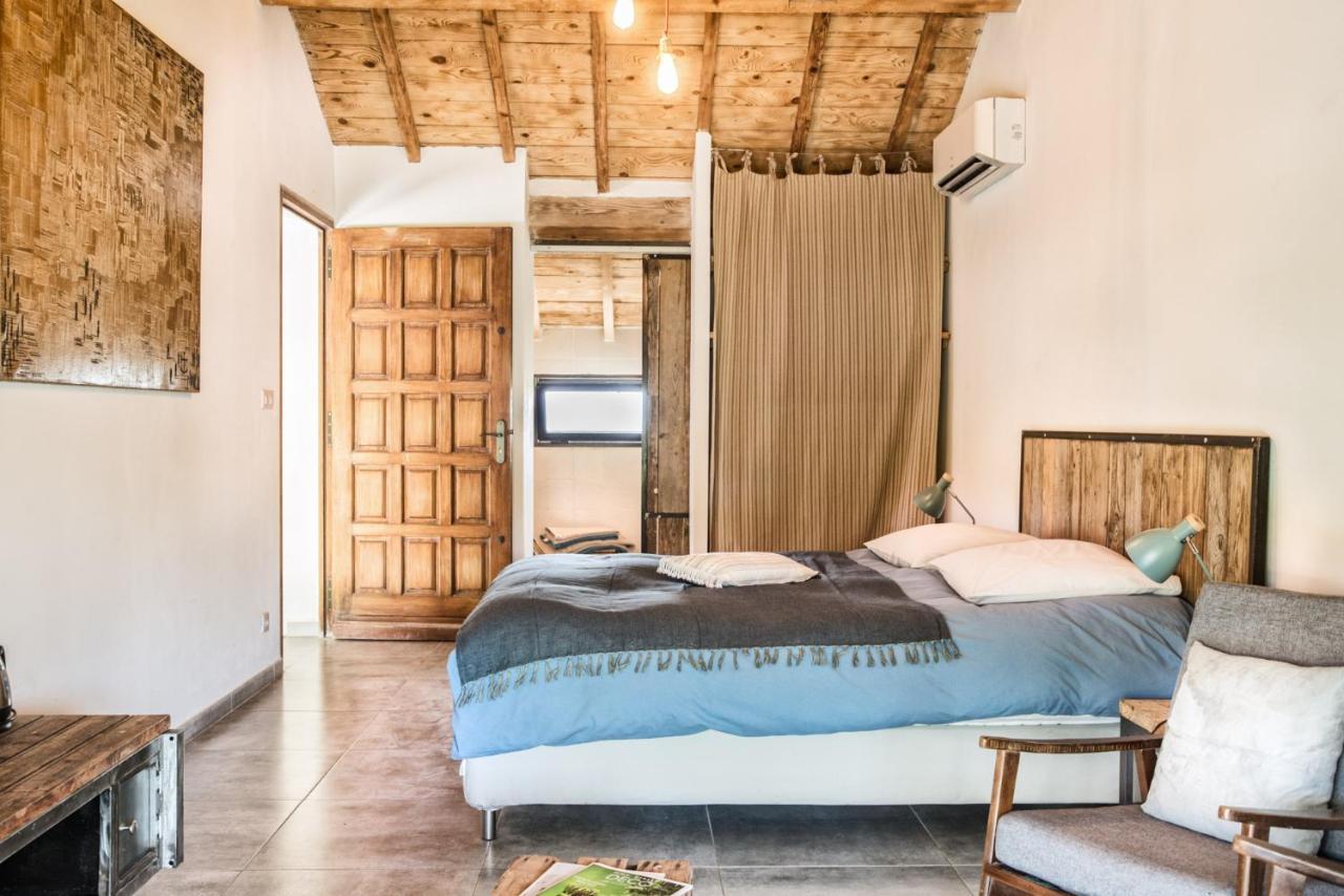 Mas De Bouvet En Camargue Bed and Breakfast Albaron Eksteriør billede
